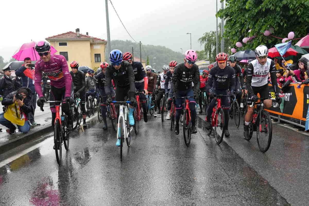 Hotel Asd -Sport E Giovani Borgofranco d'Ivrea Zewnętrze zdjęcie